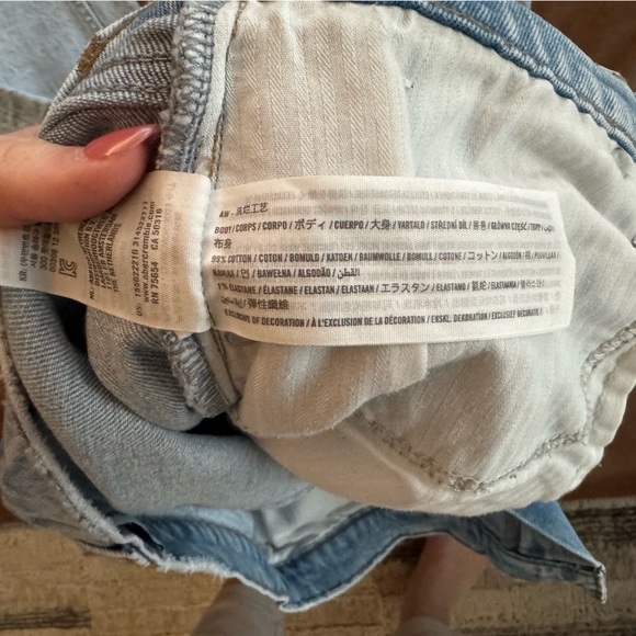 Abercrombie jeans - Picture 3 of 4